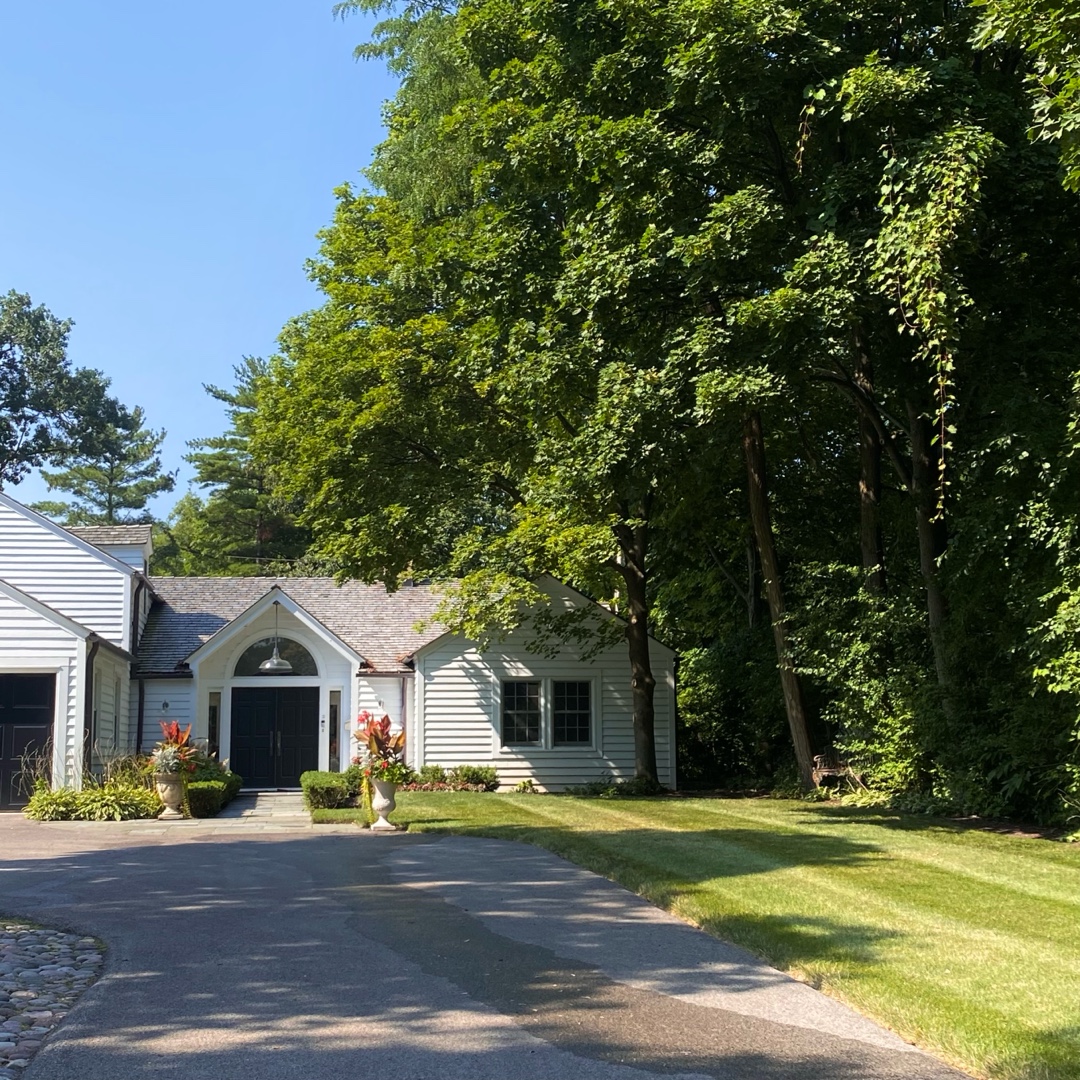 Estate lawn maintenance Lake Forest IL — ZAVTEK Landscape