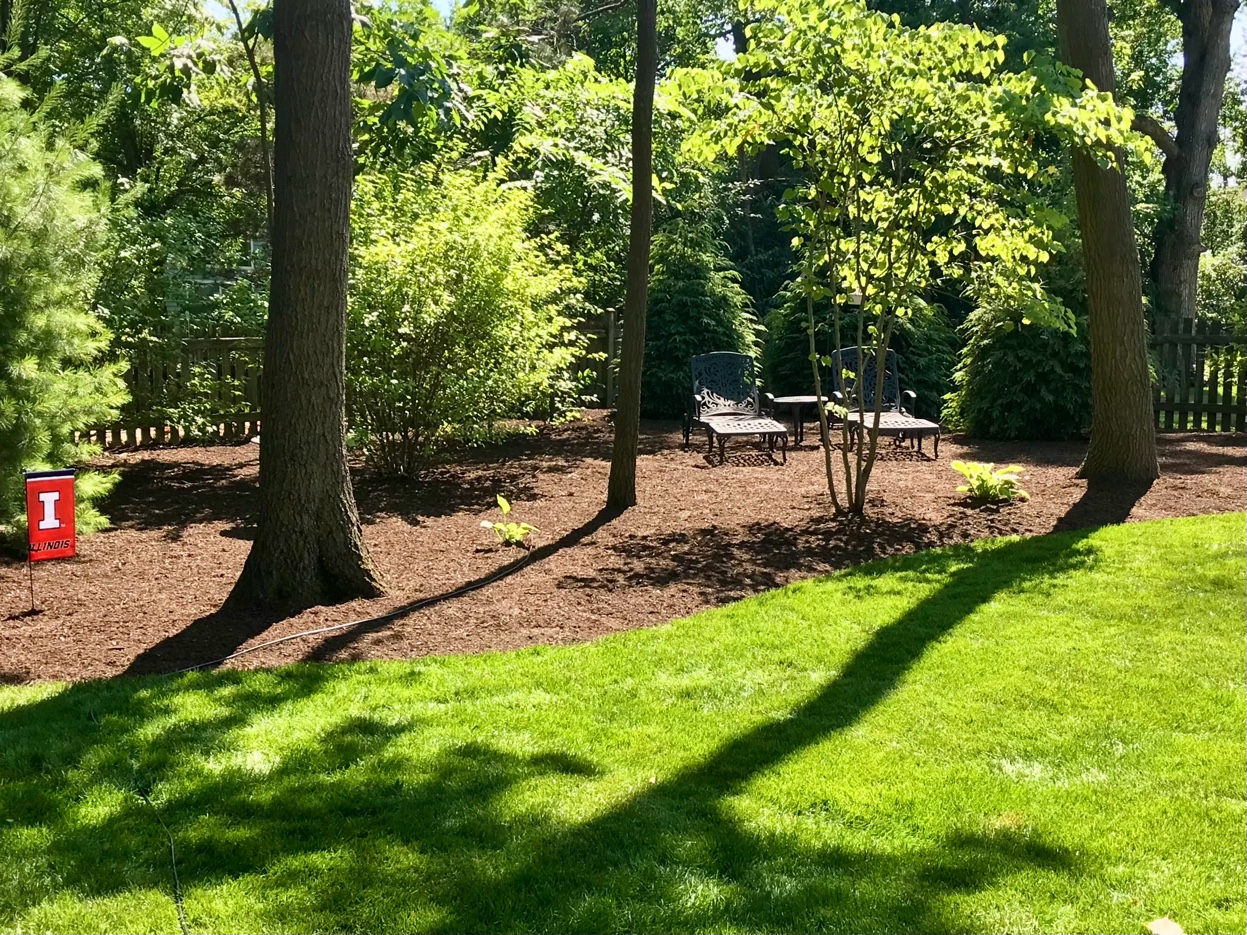 Mulch installation and lawn care backyard — ZAVTEK Landscape